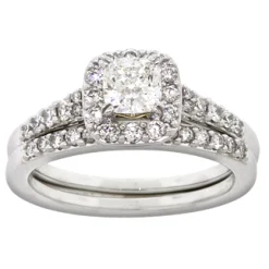 Diamond Halo Bridal Set 14K Hot