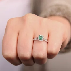 Emerald & Diamond Ring 14K Outlet