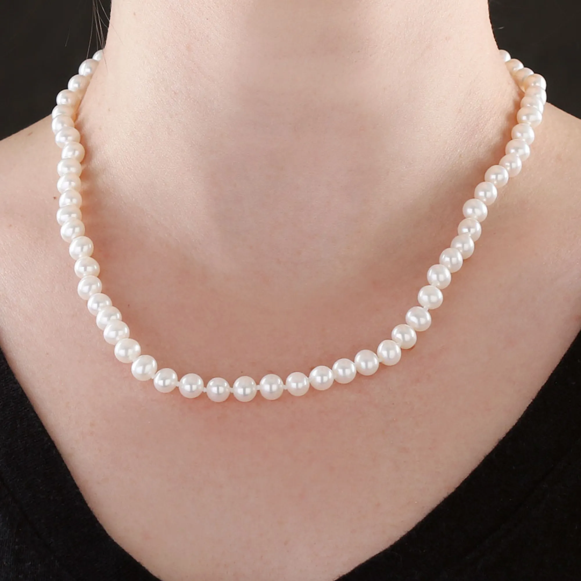 Freshwater Cultured Pearl Strand 14K, 18" Clearance