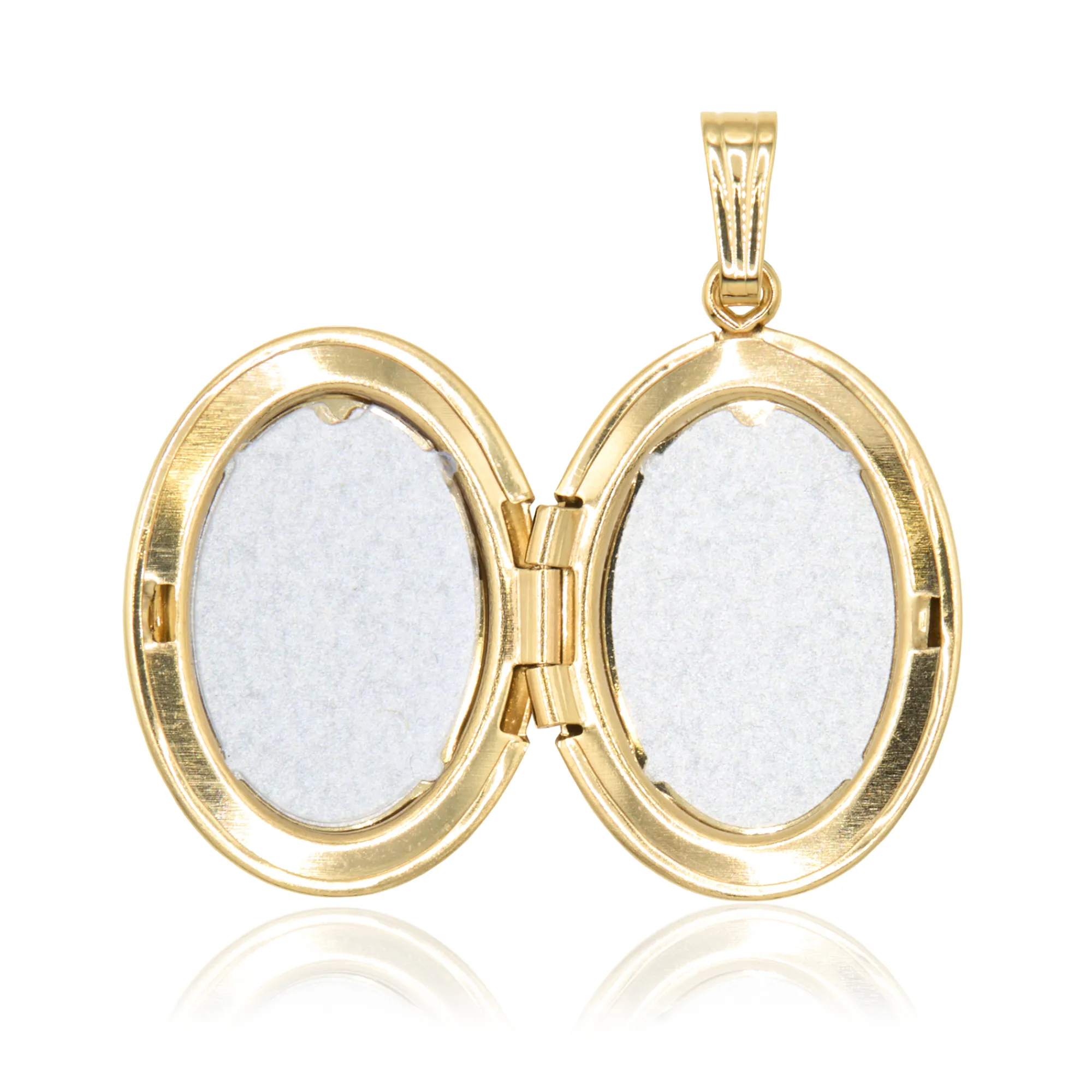 Hand Engraved Oval Locket, 14K Yellow Gold Outlet
