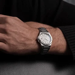 IWC Ingenieur Automatic 35 Silver Dial Watch, 35.1mm Outlet