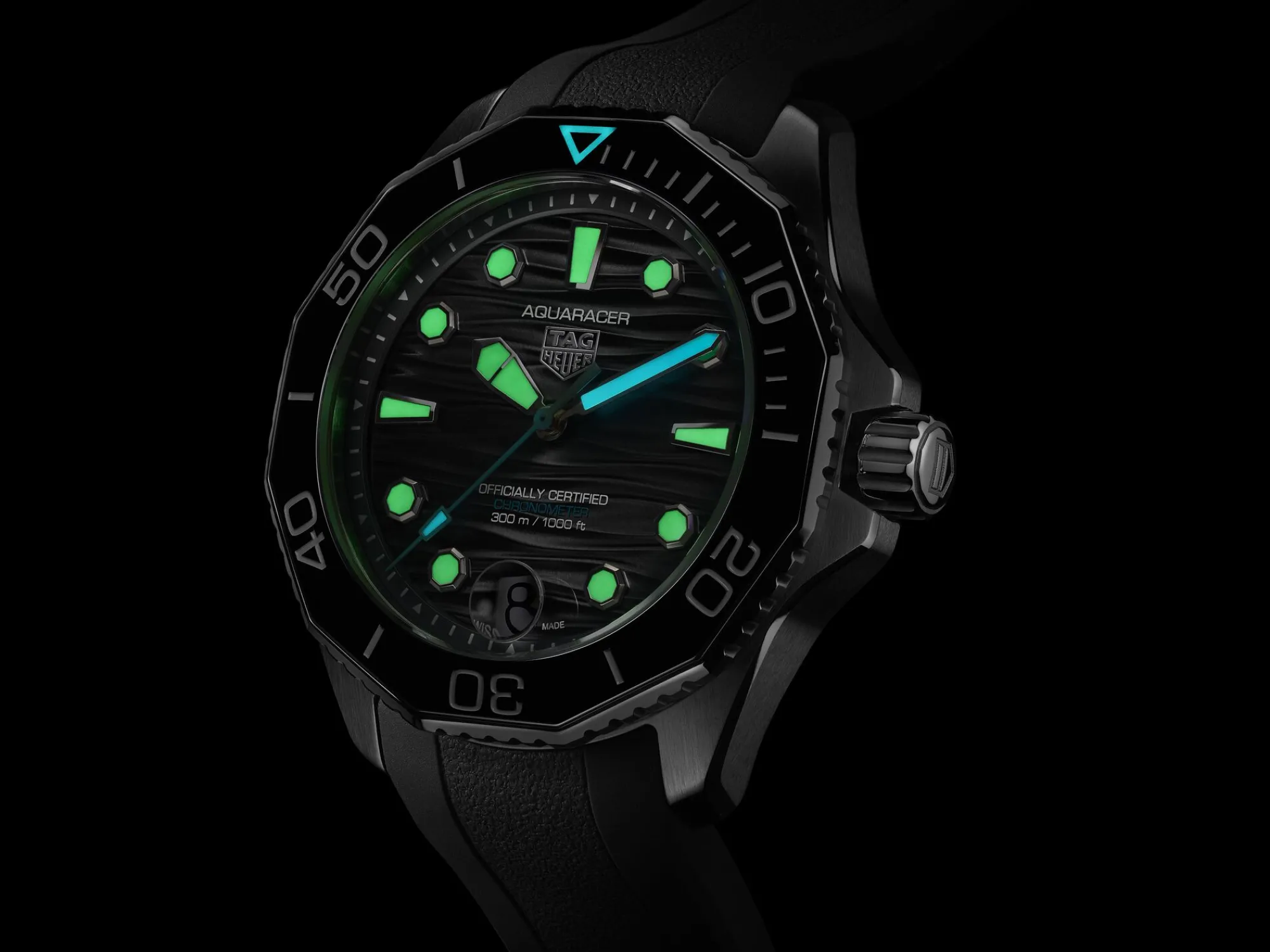 TAG Heuer Aquaracer Professional 300 Black Dial Black Rubber Strap Watch, 42mm Hot