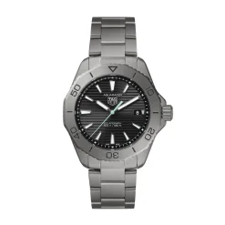 TAG Heuer Aquaracer Professional 200 Solargraph Watch Titanium Case Black Dial, 40mm