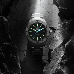 TAG Heuer Aquaracer Professional 200 Solargraph Watch Titanium Case Black Dial, 40mm