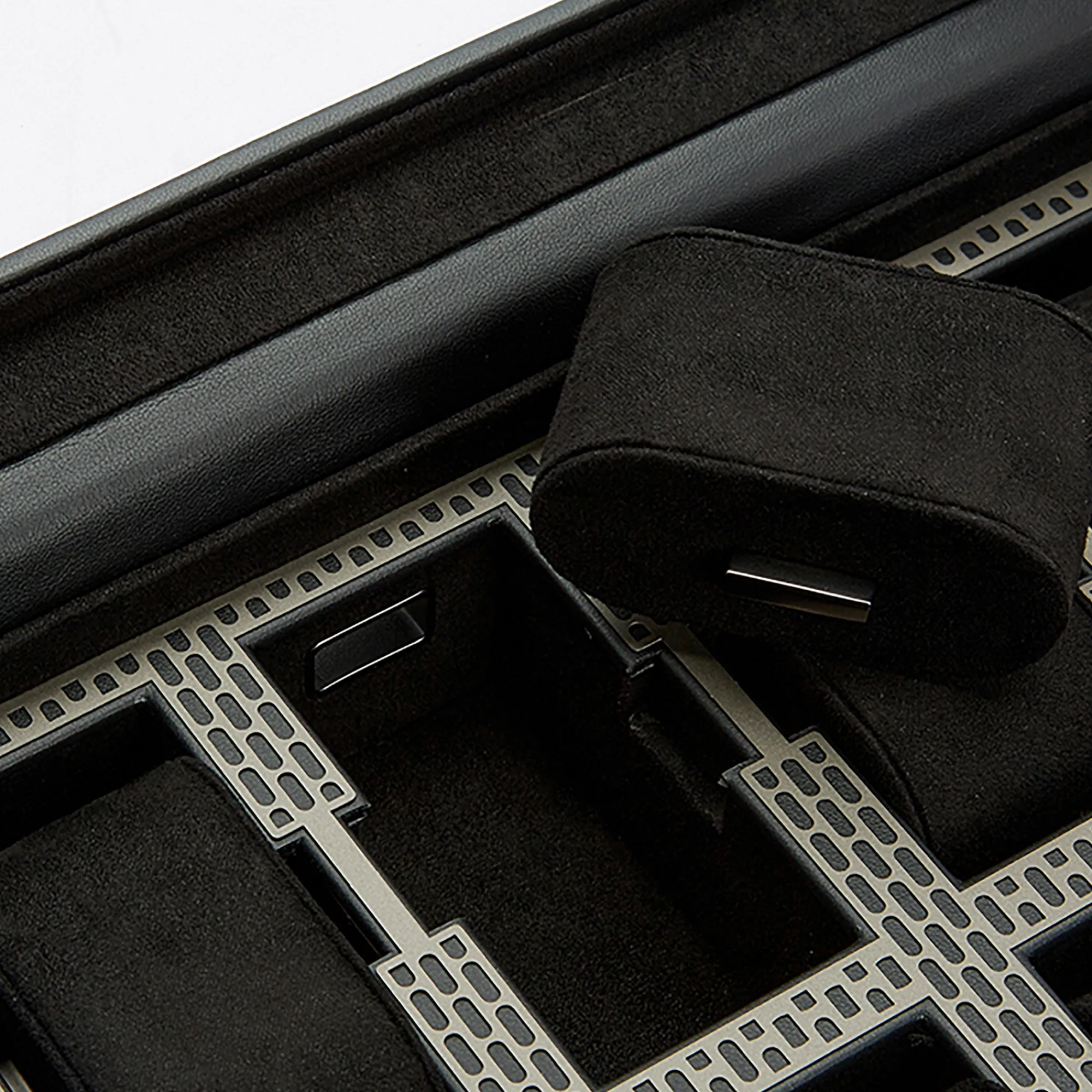 WOLF Axis 10 Piece Watch Box Outlet