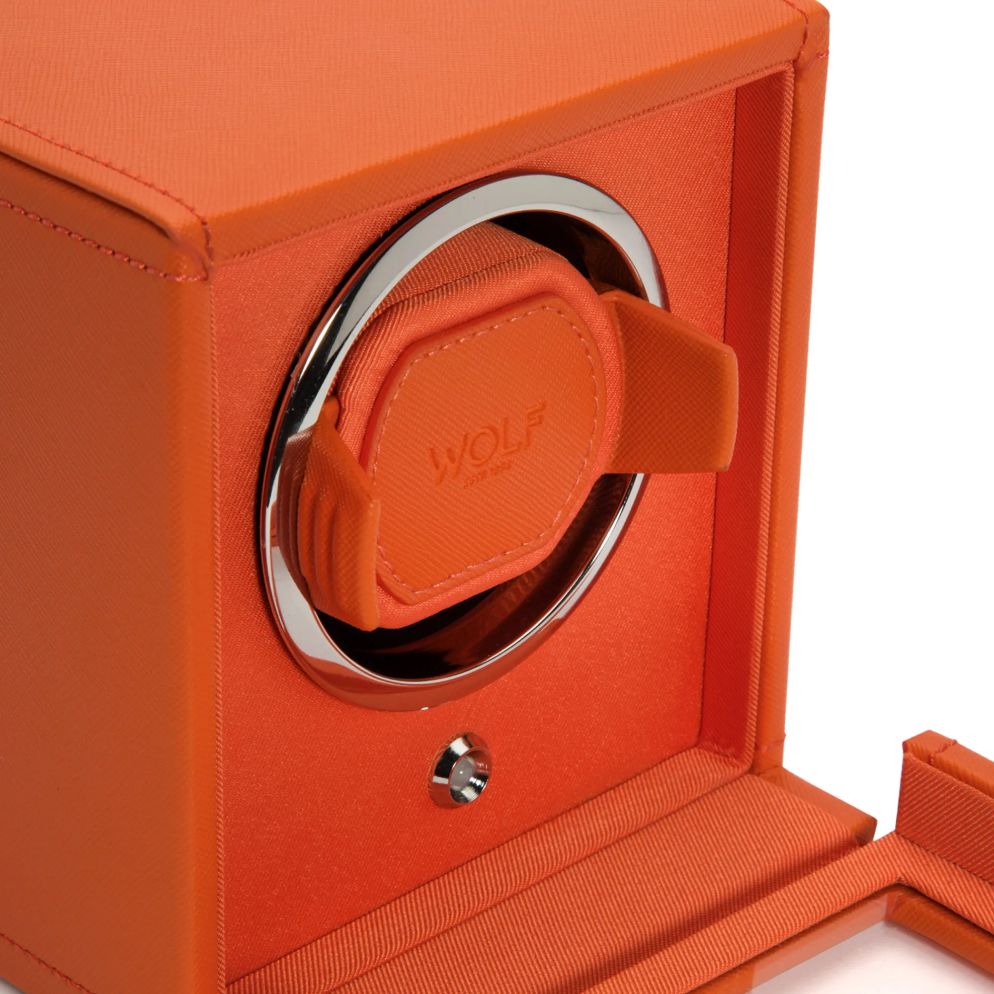 WOLF Cub Single Watch Winder with Cover Outlet